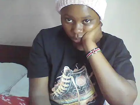 EBONYVANILLA02 online show from 04-28-26, 07:57