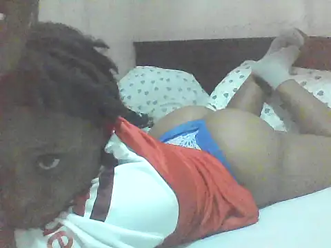 Snapshot of EBONYVANILLA02 chatting on 06-27-26, 04:35 EBONYVANILLA02 online show from 06-27-26, 04:35
