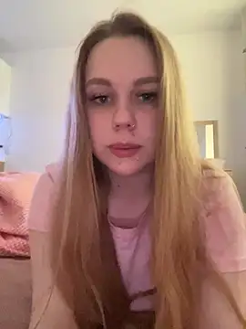 Marylallka5 online show from 06-10-26, 11:11