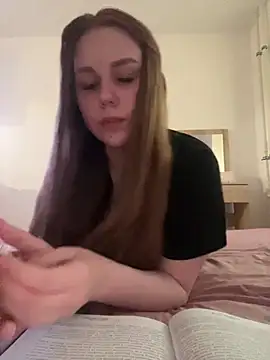 Snapshot of Marylallka5 chatting on 07-16-26, 06:16 Marylallka5 online show from 07-16-26, 06:16