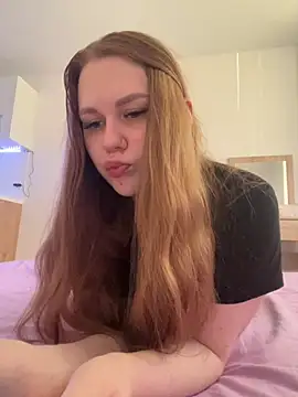 Snapshot of Marylallka5 chatting on 08-02-26, 02:04 Marylallka5 online show from 08-02-26, 02:04