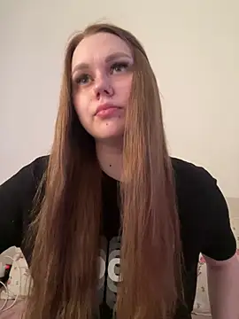 Snapshot of Marylallka5 chatting on 07-14-26, 03:18 Marylallka5 online show from 07-14-26, 03:18