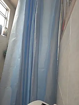 valery mora online show from 09-18-25, 02:20