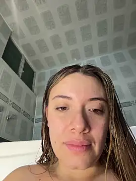 Snapshot of valery_mora chatting on 06-17-26, 03:00 valery mora online show from 06-17-26, 03:00