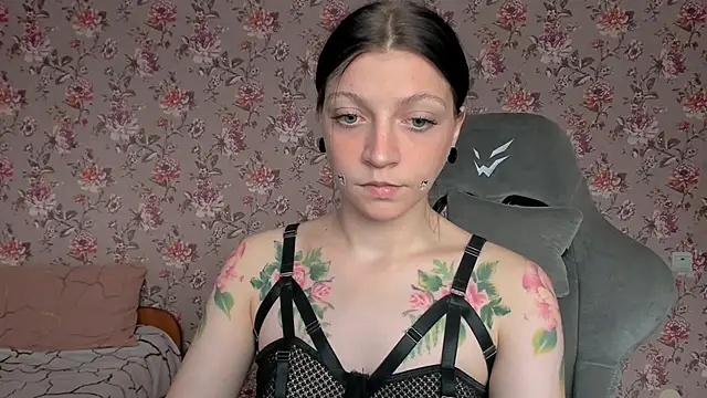 Lolly Haze online show from 05-10-26, 03:43