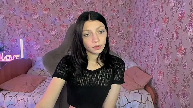 Lolly Haze online show from 12-14-25, 04:29