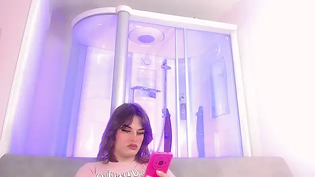 sexy-luna-star-ts online show from 10-10-25, 04:35