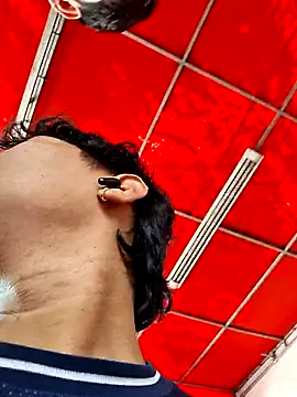  Ottis  online show from 10-15-25, 07:44