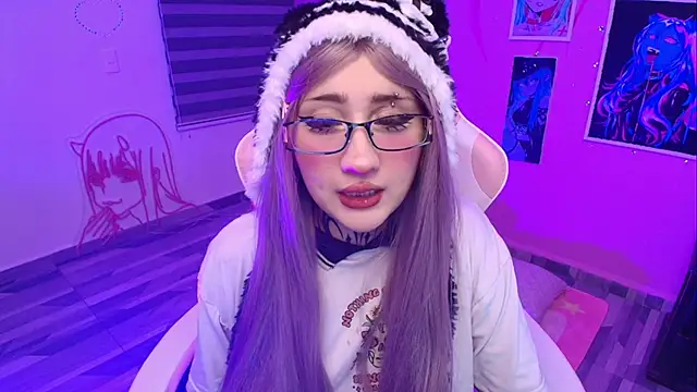 Miwa violet online show from 05-26-26, 02:31