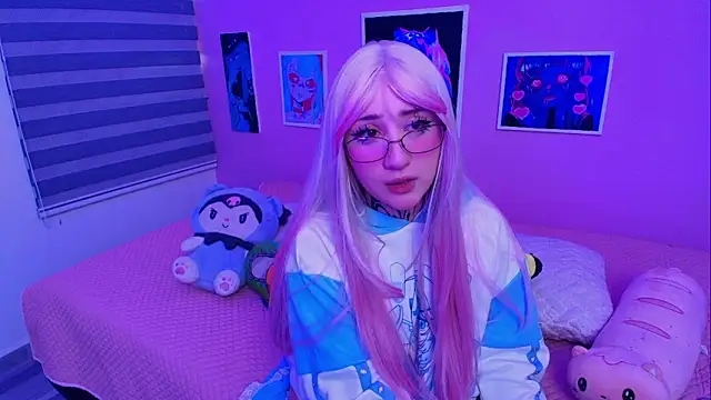 Miwa violet online show from 02-13-26, 09:26