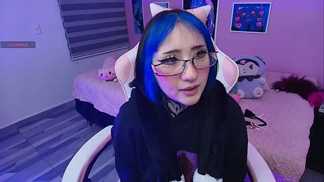Miwa violet online show from 04-21-26, 01:42