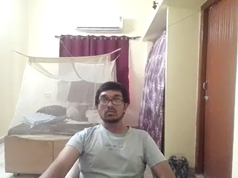 THE NAKED BOY online show from 05-10-26, 07:01