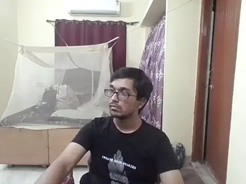 THE NAKED BOY online show from 05-05-26, 02:31