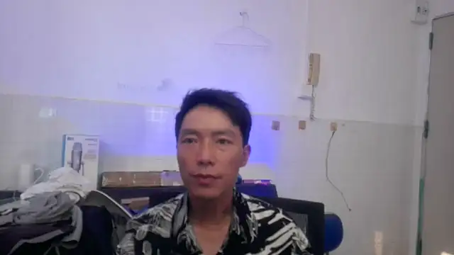 xhqds online show from 04-22-26, 08:32