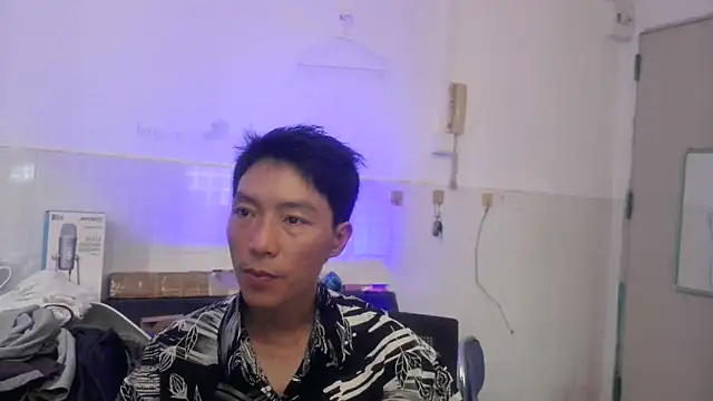 xhqds online show from 04-23-26, 06:53