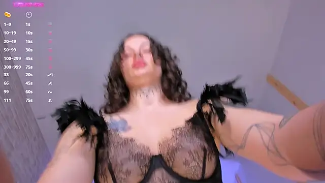 Snapshot of rachel_kelly chatting on 12-29-24, 02:27 rachel kelly online show from 12-29-24, 02:27