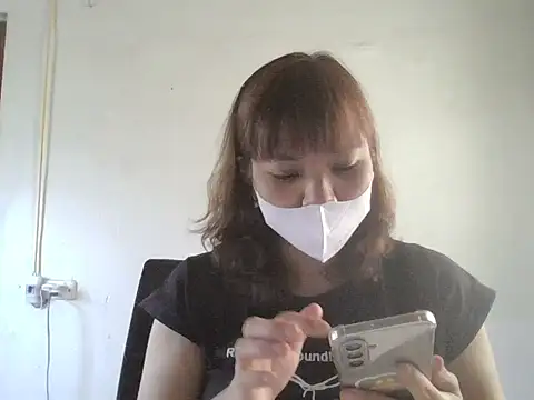 Snapshot of Angela-Eira chatting on 05-26-26, 01:15 Angela-Eira online show from 05-26-26, 01:15