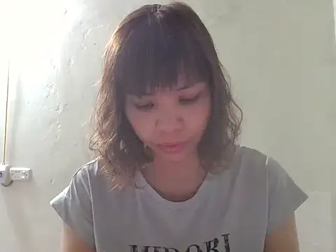 Angela-Eira online show from 12-21-25, 10:06