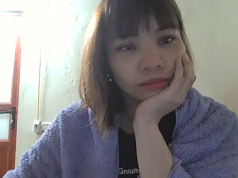 Angela-Eira online show from 10-27-25, 09:16