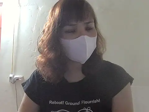 Snapshot of Angela-Eira chatting on 05-18-26, 09:19 Angela-Eira online show from 05-18-26, 09:19