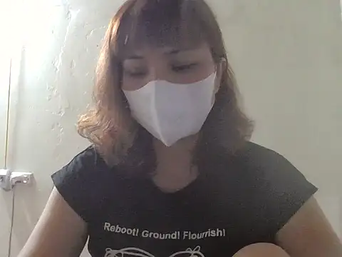 Snapshot of Angela-Eira chatting on 05-08-26, 12:03 Angela-Eira online show from 05-08-26, 12:03