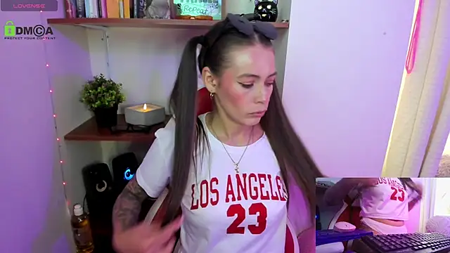 sweetlittlelisa online show from 11-11-25, 08:36