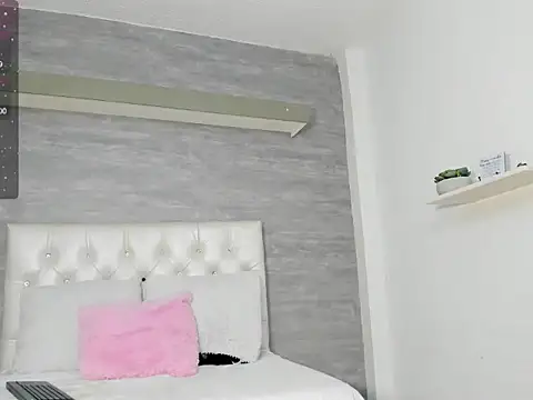 Snapshot of thararouse chatting on 03-11-25, 12:28 thararouse online show from 03-11-25, 12:28