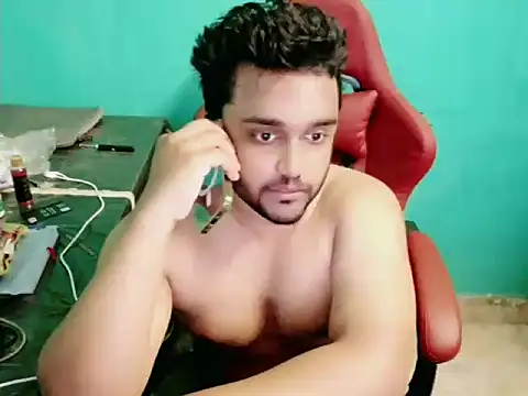 Snapshot of telugu_boy_ chatting on 10-16-25, 01:19 telugu boy online show from 10-16-25, 01:19