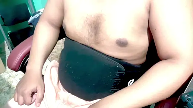 Snapshot of telugu_boy_ chatting on 03-20-25, 02:21 telugu boy online show from 03-20-25, 02:21