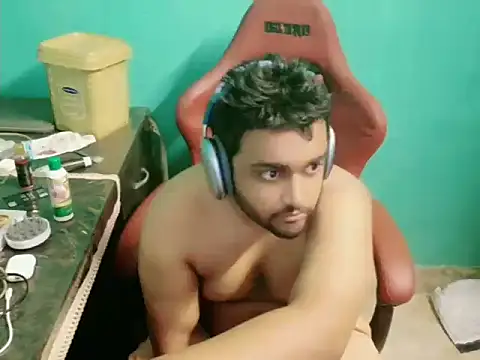Snapshot of telugu_boy_ chatting on 10-23-25, 12:42 telugu boy online show from 10-23-25, 12:42