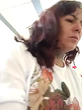 Dakary hot online show from 11-14-25, 08:45