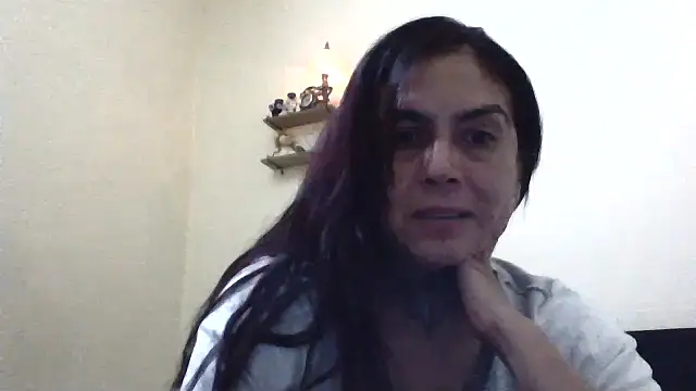 Snapshot of Dakary_hot chatting on 09-23-25, 01:34 Dakary hot online show from 09-23-25, 01:34
