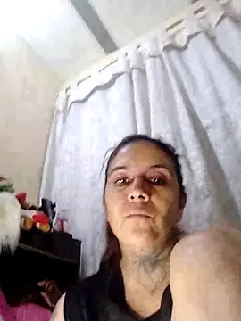 Snapshot of Dakary_hot chatting on 01-05-25, 11:22 Dakary hot online show from 01-05-25, 11:22