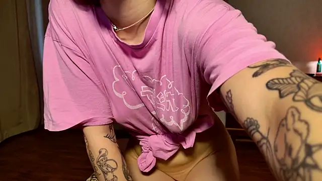 Snapshot of MazzyDoll chatting on 05-20-26, 09:50 MazzyDoll online show from 05-20-26, 09:50