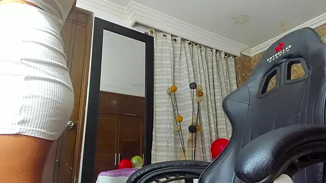 stella xue online show from 03-02-25, 02:19
