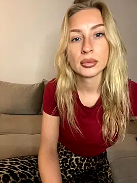 belle98 online show from 11-17-25, 03:49