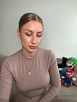 belle98 online show from 03-06-26, 04:13