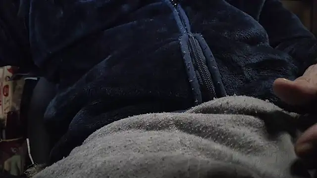 Snapshot of hidenyan02 chatting on 01-22-25, 11:12 hidenyan02 online show from 01-22-25, 11:12