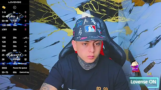 Kevin22 222 online show from 11-19-25, 04:12