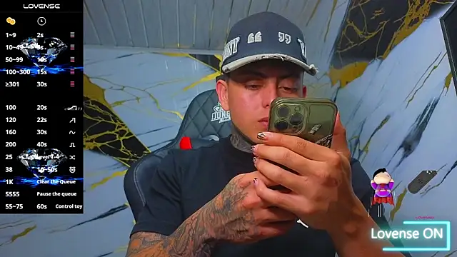 Kevin22 222 online show from 12-19-25, 04:05