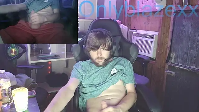 OnlyBlazexx online show from 01-11-26, 06:20