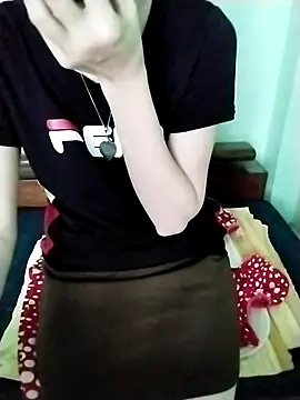 Snapshot of Luxcute286 chatting on 07-16-26, 03:25 Luxcute286 online show from 07-16-26, 03:25