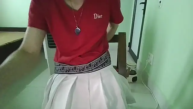 Luxcute286 online show from 10-17-25, 01:31