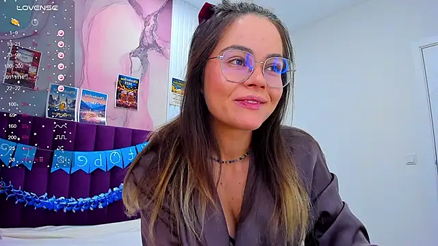 Kelly Cuutie online show from 10-04-25, 12:56