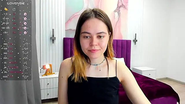 Kelly Cuutie online show from 03-22-25, 05:17