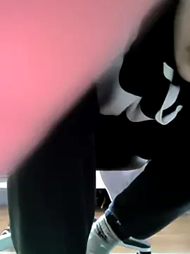 Snapshot of Naked_Ben chatting on 12-08-24, 01:58 Naked Ben online show from 12-08-24, 01:58