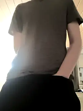 Snapshot of Naked_Ben chatting on 12-23-24, 06:55 Naked Ben online show from 12-23-24, 06:55