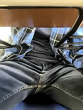 Snapshot of Naked_Ben chatting on 02-07-25, 07:40 Naked Ben online show from 02-07-25, 07:40