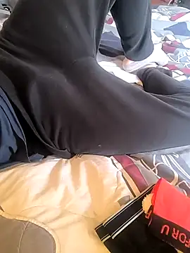 Snapshot of Naked_Ben chatting on 01-04-25, 11:11 Naked Ben online show from 01-04-25, 11:11