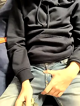 Snapshot of Naked_Ben chatting on 11-21-25, 04:50 Naked Ben online show from 11-21-25, 04:50